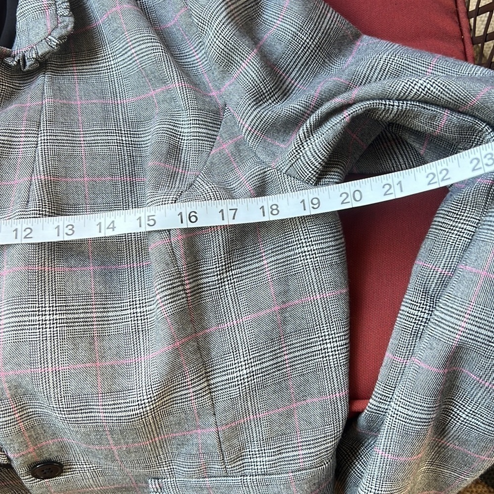 CeCe Pink and Gray Plaid Blazer 14 - Picture 5 of 7